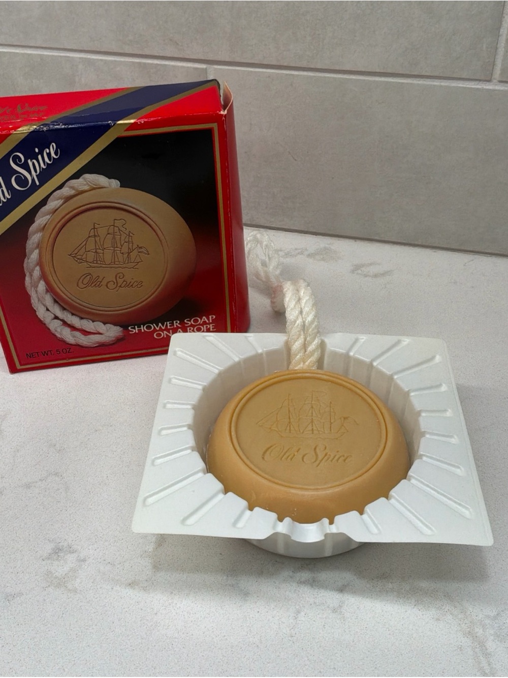 Vintage Old Spice Shower Soap on a Rope Shutlon 5oz New in Box Classic Scent